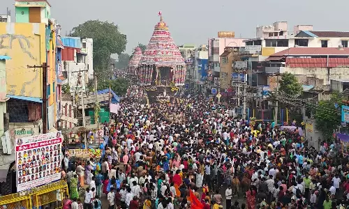 சிதம்பரத்தில் நடராஜர் கோவிலில் ஆருத்ரா தரிசன தேரோட்டம் கோலாகலம்