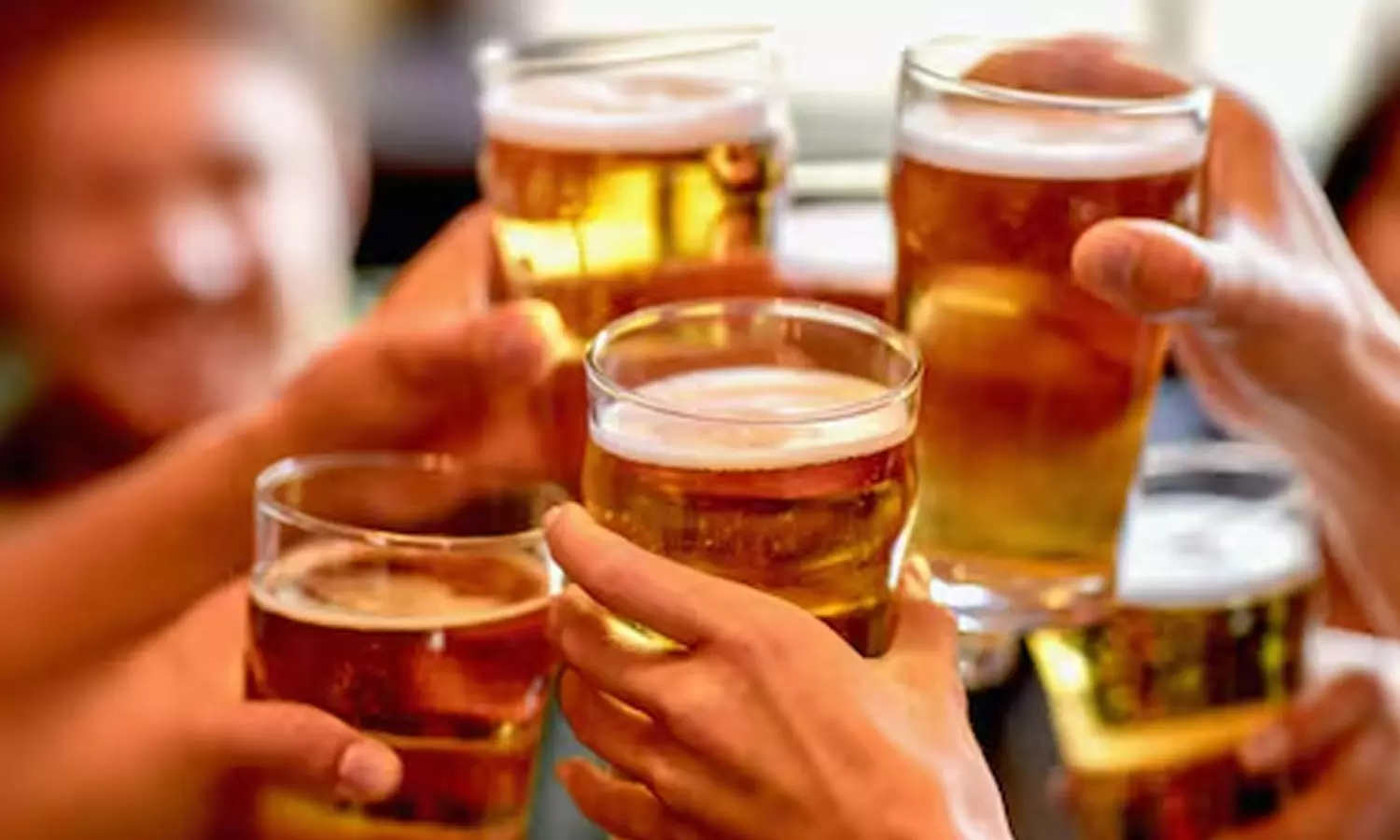 புத்தாண்டையொட்டி புதுச்சேரியில் கடந்த 3 நாட்களில் ரூ.47 கோடிக்கு மது விற்பனை புத்தாண்டையொட்டி புதுச்சேரியில் கடந்த 3 நாட்களில் ரூ.47 கோடிக்கு மது விற்பனை