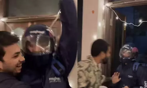 VIDEO: திடீர் மரியாதையால் நெகிழ்ந்த உழைப்பாளி!