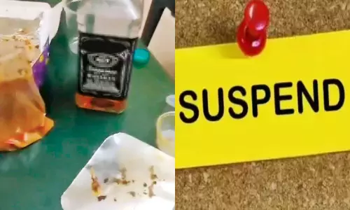 அரசு ஆஸ்பத்திரியில் மதுவிருந்துடன் புத்தாண்டு கொண்டாட்டம் -  மருத்துவர்கள் உள்பட 5 பேர் பணியிடை நீக்கம்