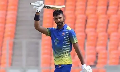 விஜய் ஹசாரே டிராபி: தேவ்தத் படிக்கல் அதிரடி சதத்தால் கர்நாடகா வெற்றி