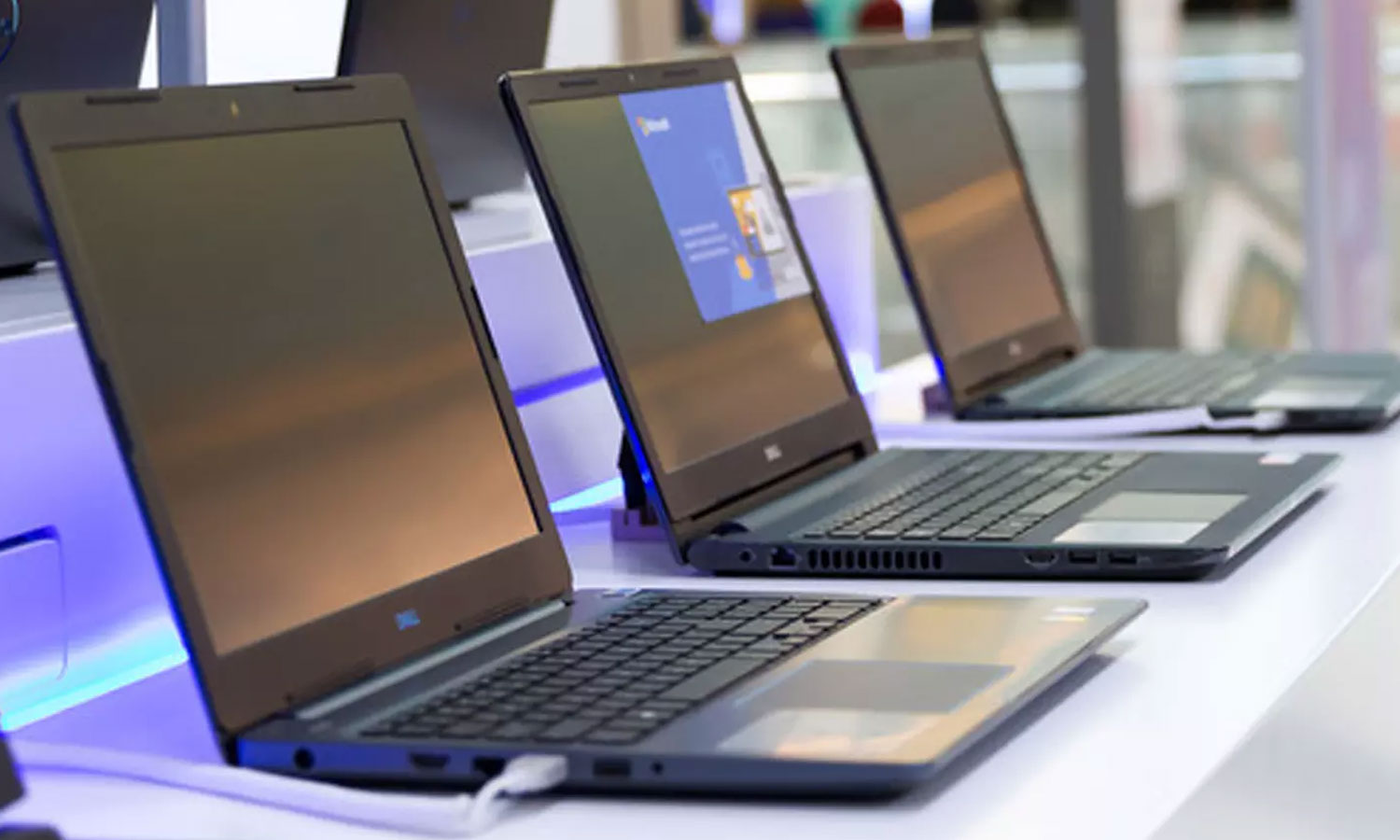 மடிக்கணினி வழங்கும் திட்டம்: இன்று தொடங்கி வைக்கிறார் முதல்வர் ஸ்டாலின்