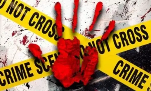 உயிரிழந்த மகனின் அரசு வேலை, Gratuity பணத்திற்காக மருமகளை இரும்புக் கம்பியால் அடித்துக் கொன்ற மாமியார்