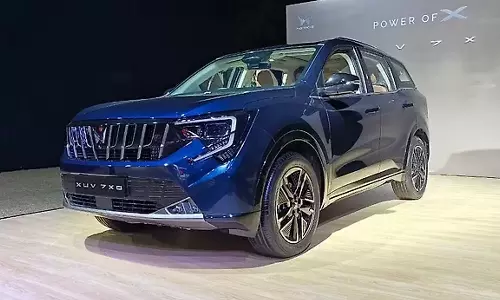 ரூ. 13.66 லட்சத்தில் புதிய XUV 7XO அறிமுகம் செய்த மஹிந்திரா... என்னென்ன ஸ்பெஷல்..?