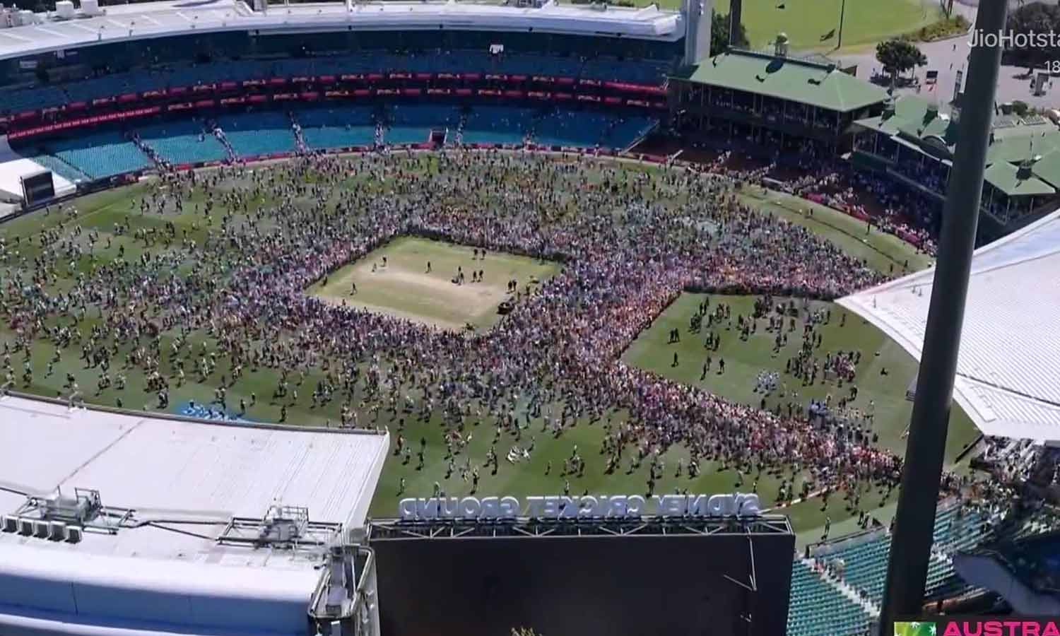 பார்டர் கவாஸ்கர் சாதனையை முறியடித்த ஆஷஸ் தொடர்