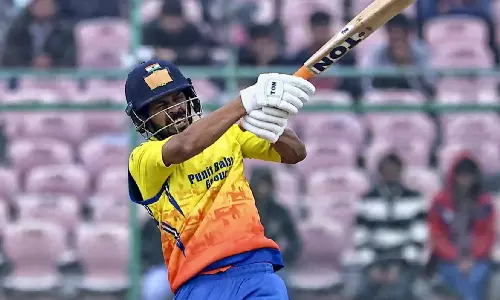 விஜய் ஹசாரே தொடரில் சதத்தில் சாதனை படைத்த ருதுராஜ் கெய்க்வாட்