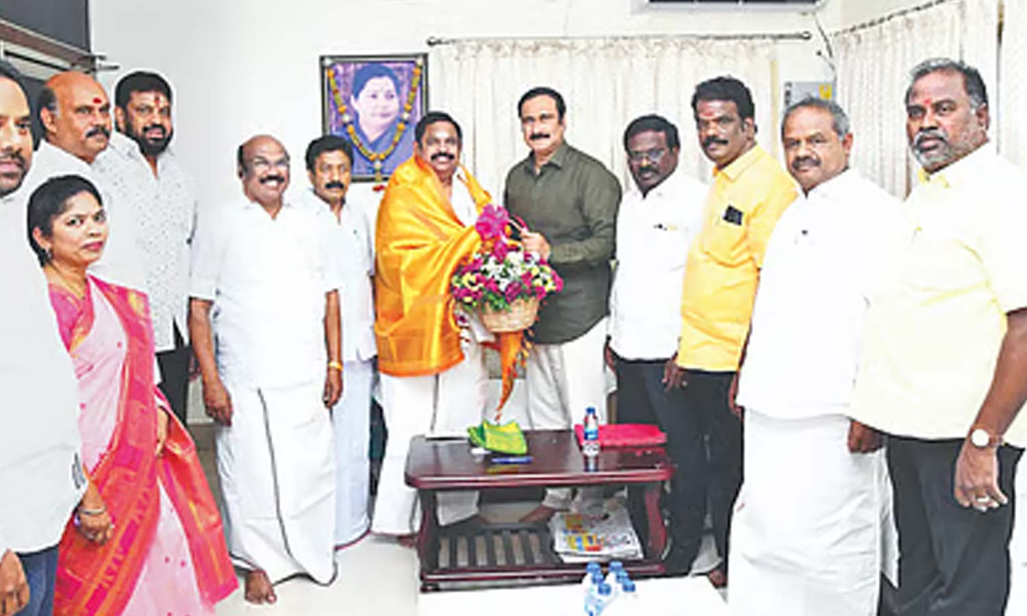 அ.தி.மு.க. கூட்டணியில் பா.ம.க. போட்டியிடும் தொகுதிகள்- உத்தேச பட்டியல் தயார்