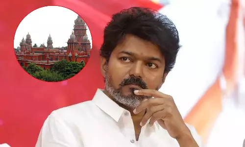 தனி நீதிபதி உத்தரவுக்கு தடை - ஜன நாயகன் விவகாரத்தில் தலைமை நீதிபதி அமர்வு கூறியது என்ன?