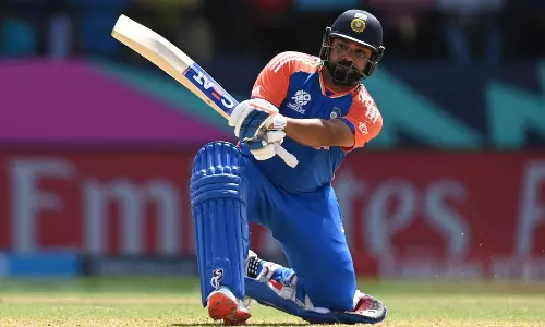 தொடக்க ஆட்டக்காரர்களில் அதிக சிக்சர்: கெயில் சாதனையை முறியடித்த ரோகித் சர்மா