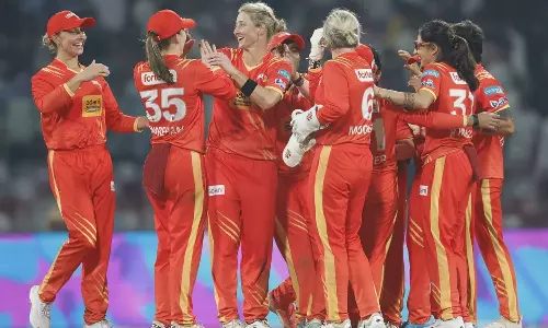 லாரா வோல்வார்ட் போராட்டம் வீண்: டெல்லியை 4 ரன் வித்தியாசத்தில் வீழ்த்தியது குஜராத்