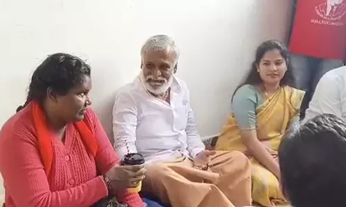 தூய்மைப் பணியாளர்கள் உண்ணாவிரதம் முடித்துவைப்பு: தொடர் போராட்டம் தீர்வை எட்டியிருப்பதாக தகவல்