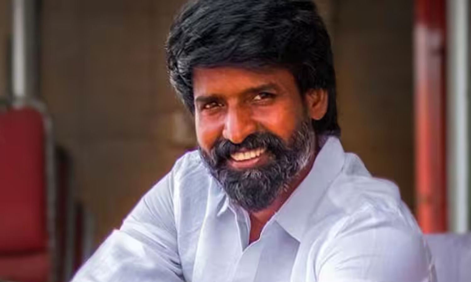 அப்பாவின் வாழ்க்கையை புத்தகமாக எழுதுகிறேன் - நடிகர் சூரி