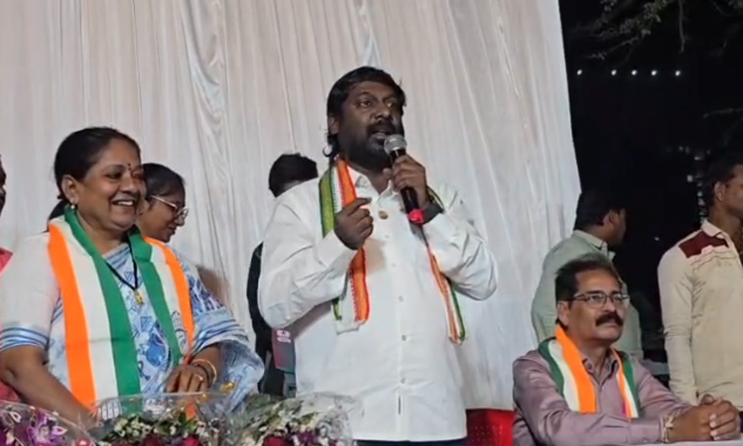 மும்பை மாநகராட்சி தேர்தல் - காங்கிரஸ் வேட்பாளர்களை ஆதரித்து எம்.பி. விஜய்வசந்த் வாக்கு சேகரிப்பு