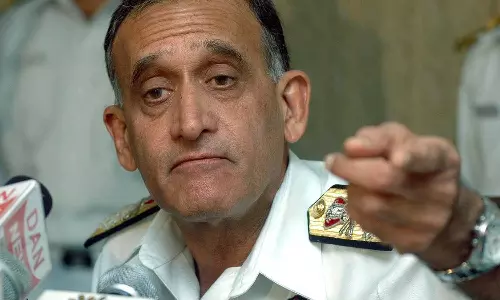 SIR: அடையாளத்தை நிரூபிக்கக்கோரி முன்னாள் கடற்படை தலைவருக்கு நோட்டீஸ் - தேர்தல் ஆணையம் விளக்கம்