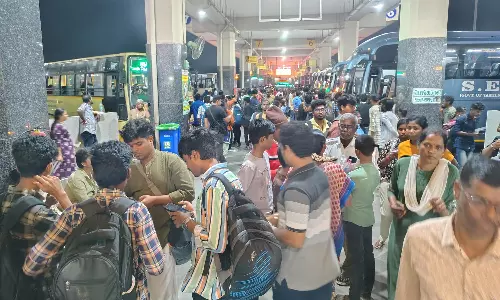 பொங்கல் பண்டிகை - அரசு விரைவு பஸ்கள் மூலம் சொந்த ஊர்களுக்கு 6 லட்சத்து 90 ஆயிரம் பேர் பயணம்