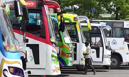 பொங்கல் முன்னிட்டு ஆம்னி பேருந்துகளில் 3.35 லட்சம் பேர் பயணம்