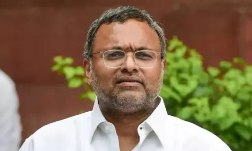 திரைப்படங்களை அரசியல் ரீதியாக அணுகுவதே தவறானது -  கார்த்தி சிதம்பரம்