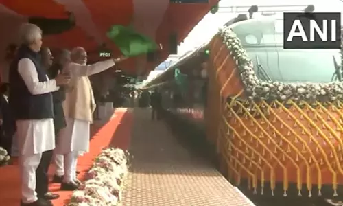 தமிழகத்திற்கு 3 ரெயில்கள் உள்பட 6 அம்ரித் பாரத் ரெயில் சேவையை தொடங்கி வைத்தார் பிரதமர் மோடி