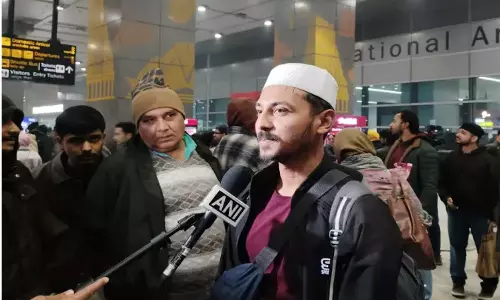 போராட்டம் எதிரொலி: ஈரானில் இருந்து அவசரமாக வெளியேறும் இந்தியர்கள்