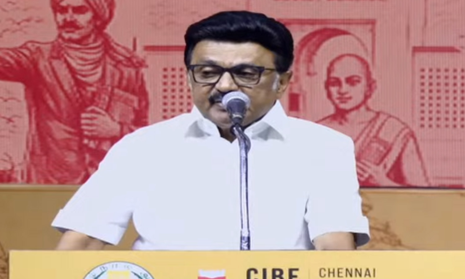 புத்தக வாசிப்பு மூலம் தமிழக இல்லங்களில் அறிவு தீ பரவ வேண்டும் - முதலமைச்சர் மு.க.ஸ்டாலின்