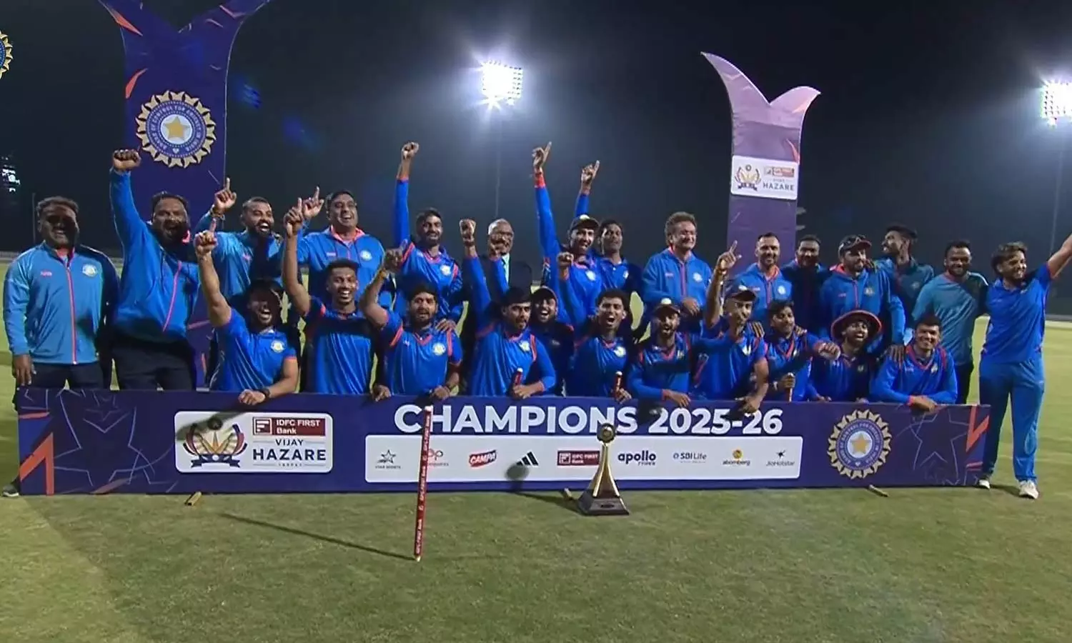 விஜய்-ஹசாரே-டிராபி:-முதல்-முறையாக-சாம்பியன்-பட்டம்-வென்றது-விதர்பா