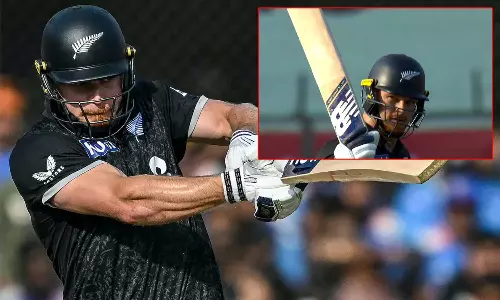 டேரில் மிட்செலை தொடர்ந்து கிளென் பிலிப்ஸ் சதம் விளாசினார்