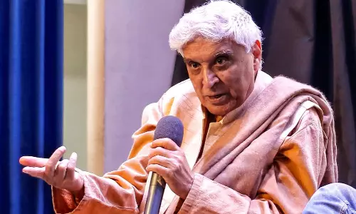 தமிழ்.. சமஸ்கிருதம்.. இரண்டில் எது பழமையான மொழி - மூத்த பாடலாசிரியர் ஜாவேத் அக்தர் சொன்ன பதில்