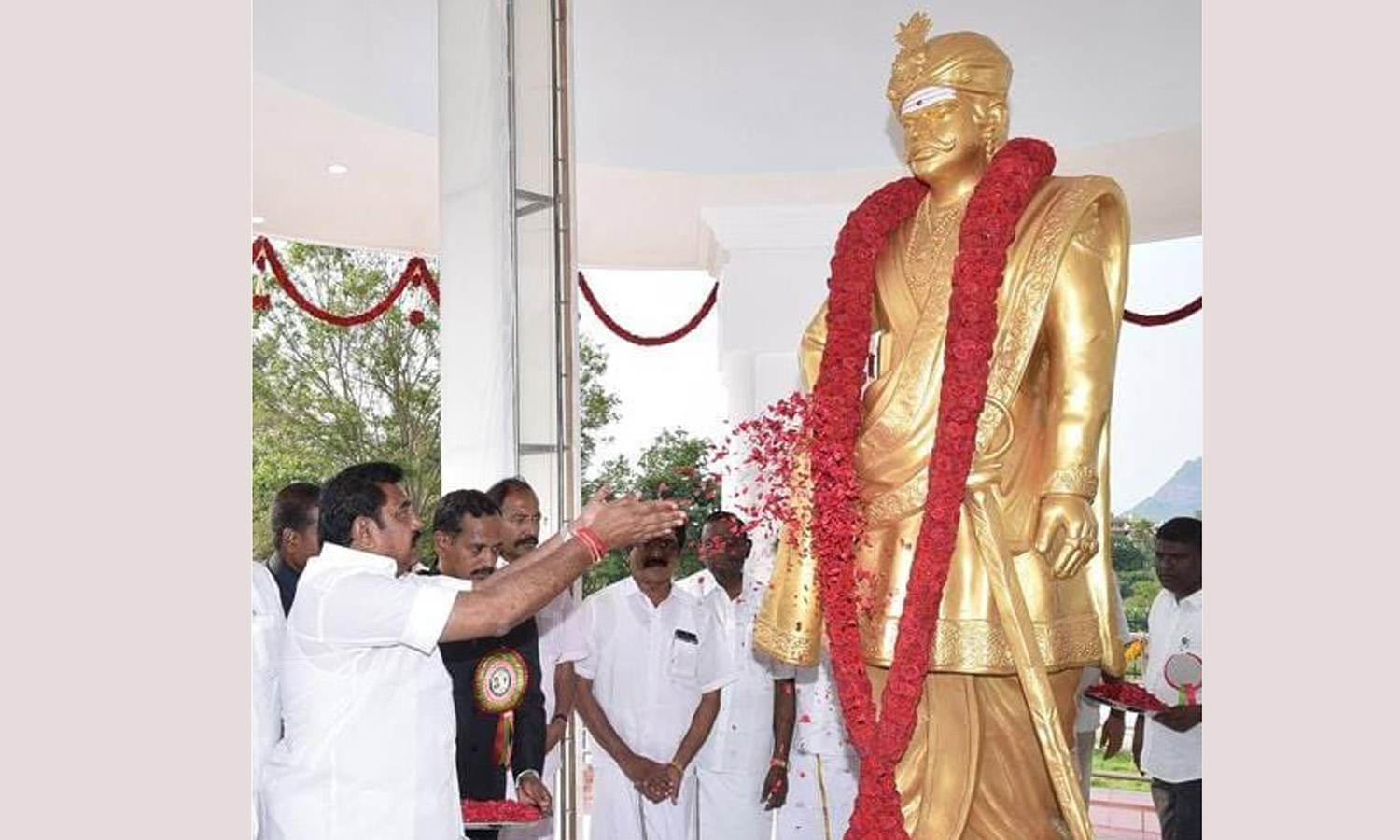 தமிழகத்தில் 800 ஆண்டுகளுக்கு முன்பே விவசாய புரட்சி மேற்கொண்ட காலிங்கராயன் தியாகத்தை போற்றுகிறேன் - இ.பி.எஸ்.