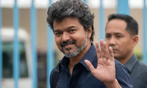 கரூர் பிரசார கூட்டத்தில் 41 பேர் பலியான வழக்கு: சி.பி.ஐ. விசாரணைக்கு மீண்டும் ஆஜரானார் விஜய்