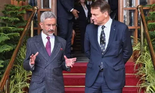 பயங்கரவாதத்தை ஊக்குவிக்க வேண்டாம்.. இந்தியா வந்த போலந்து துணை அதிபரிடம் ஜெய்சங்கர் வலியுறுத்தல்