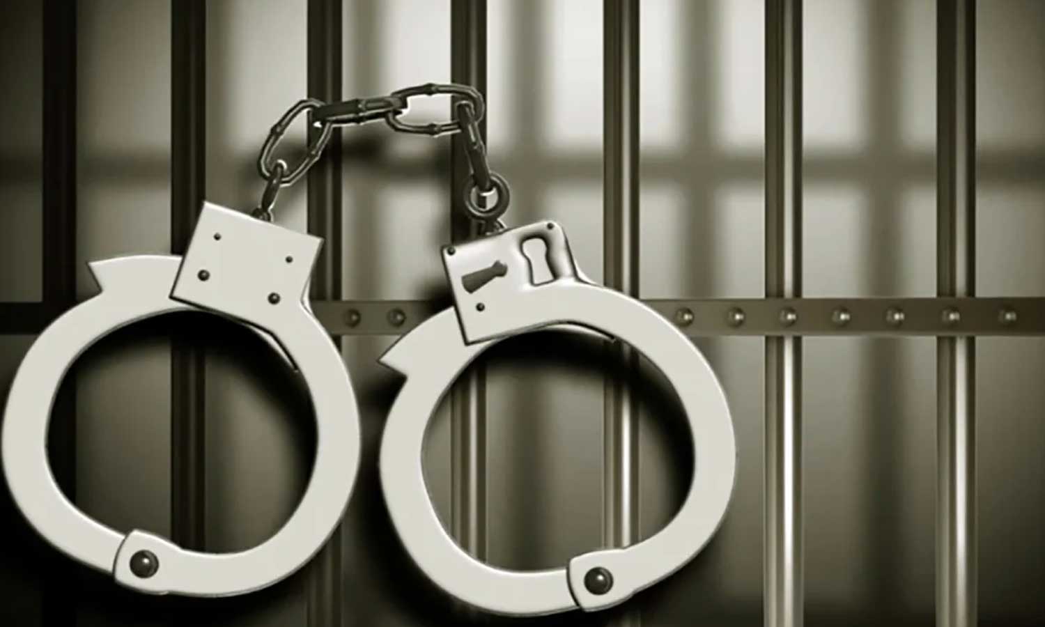 மகள் திருமணத்திற்கு பணம் இல்லாத விரக்தி: பெற்றோர், மனைவி, மகளை செங்கலால் அடித்துக் கொன்ற நபர்