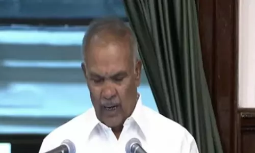 ரூ.12.16 லட்சம் கோடி தொழில் முதலீடுகள் ஈர்ப்பு: ஆளுநர் உரையில் இடம்பெற்ற முக்கிய அம்சங்கள்!