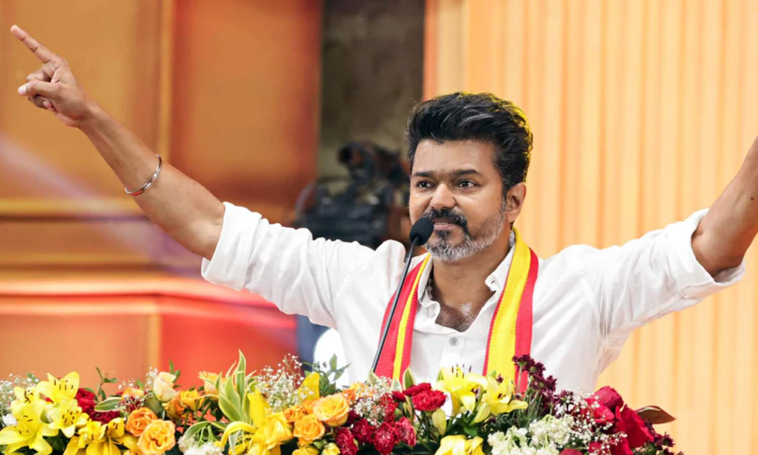 விசில் சின்னம்: தமிழக வெற்றிக் கழகத்தின் முதல் வெற்றி அத்தியாயம் - தலைவர் விஜய் உற்சாகம்!