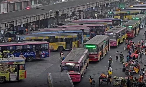 பொதுமக்கள் கவனத்திற்கு... நாளை மறுநாள் முதல் பிராட்வே பேருந்து நிலையத்தில் இருந்து பேருந்துகள் இயங்காது