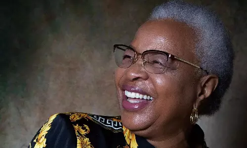 நெல்சன் மண்டேலா மனைவிக்கு இந்திரா காந்தி அமைதி விருது அறிவிப்பு