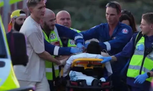 ஆஸ்திரேலியாவில் மீண்டும் துப்பாக்கிச்சூடு.. 3 பேர் உயிரிழப்பு