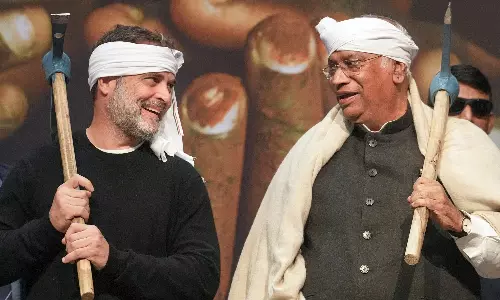 ஏழைகளின் உரிமைகளுக்காகத் தெருவில் இறங்கிப் போராடுவோம்- ராகுல் காந்தி