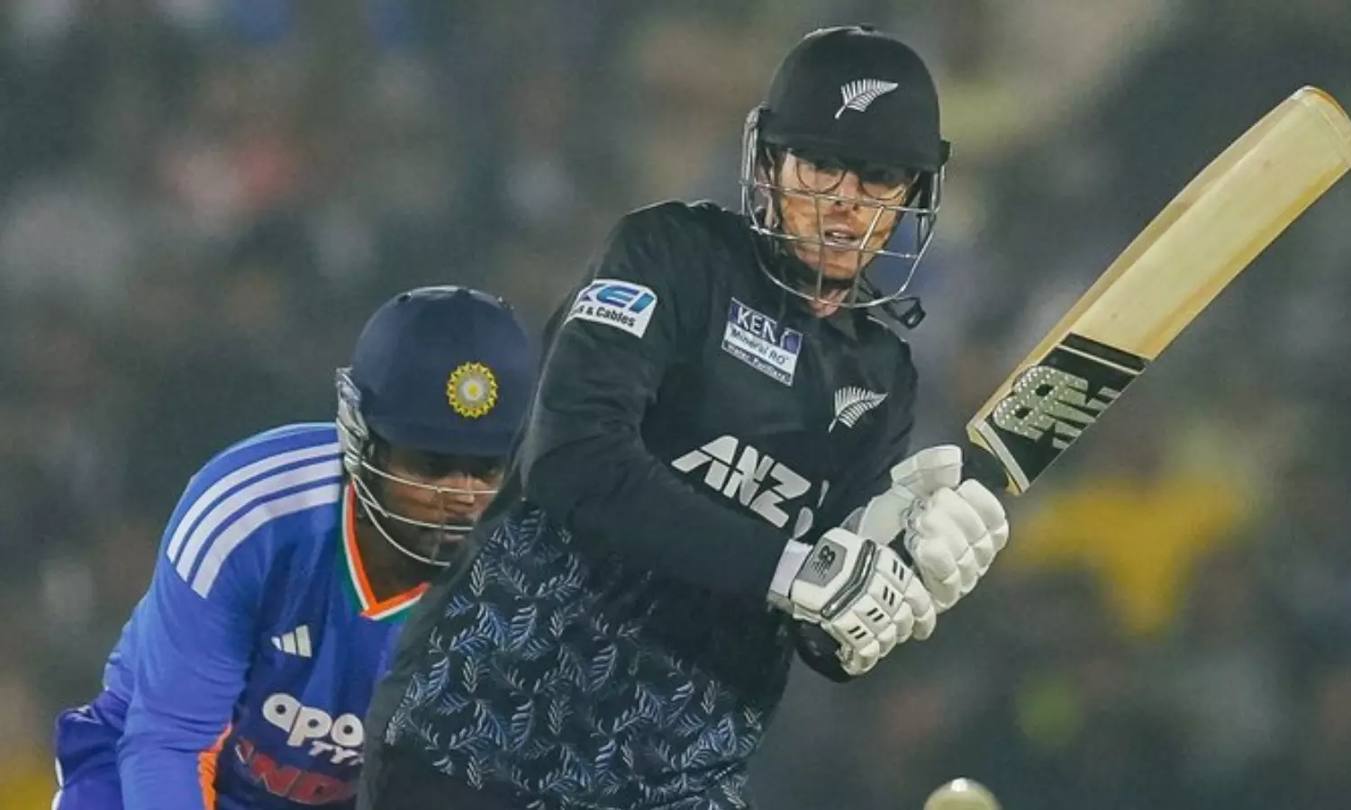 இந்திய-பவுலர்களை-வெளுத்து-வாங்கிய-நியூசிலாந்து--208-ரன்கள்-குவிப்பு