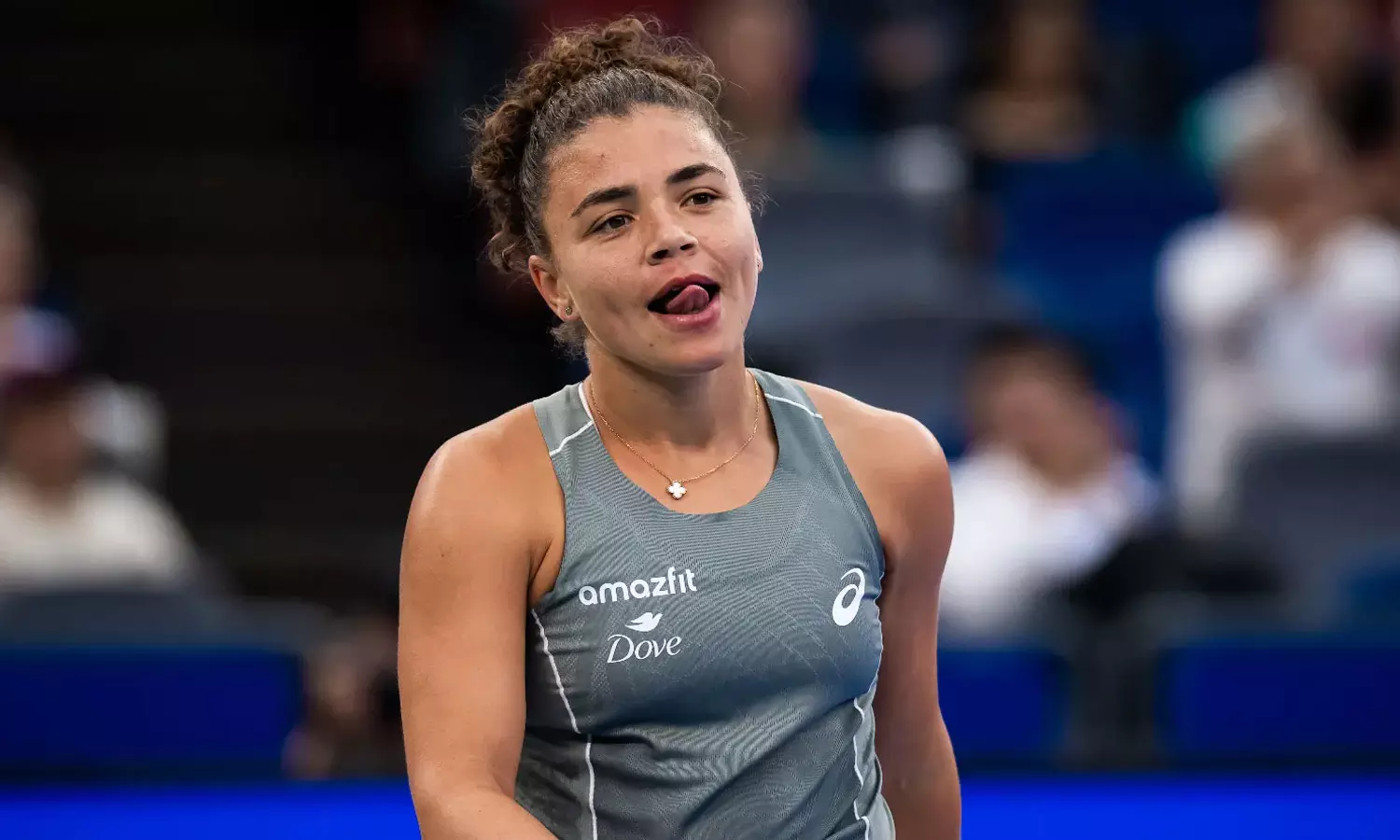 ஆஸ்திரேலிய-ஓபன்:-3வது-சுற்றில்-இத்தாலி-வீராங்கனை-அதிர்ச்சி-தோல்வி