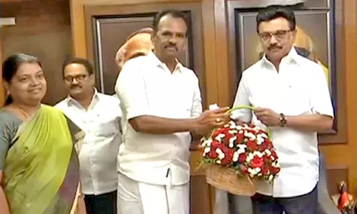 முதலமைச்சர் மு.க.ஸ்டாலின் முன்னிலையில் தி.மு.க.வில் இணைந்தார் மாணிக்கராஜா