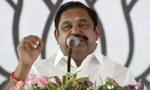 பிரதமர் மோடியின் வருகையால் இயற்கையே இன்று சூரியனை மறைத்துவிட்டது- இபிஎஸ்