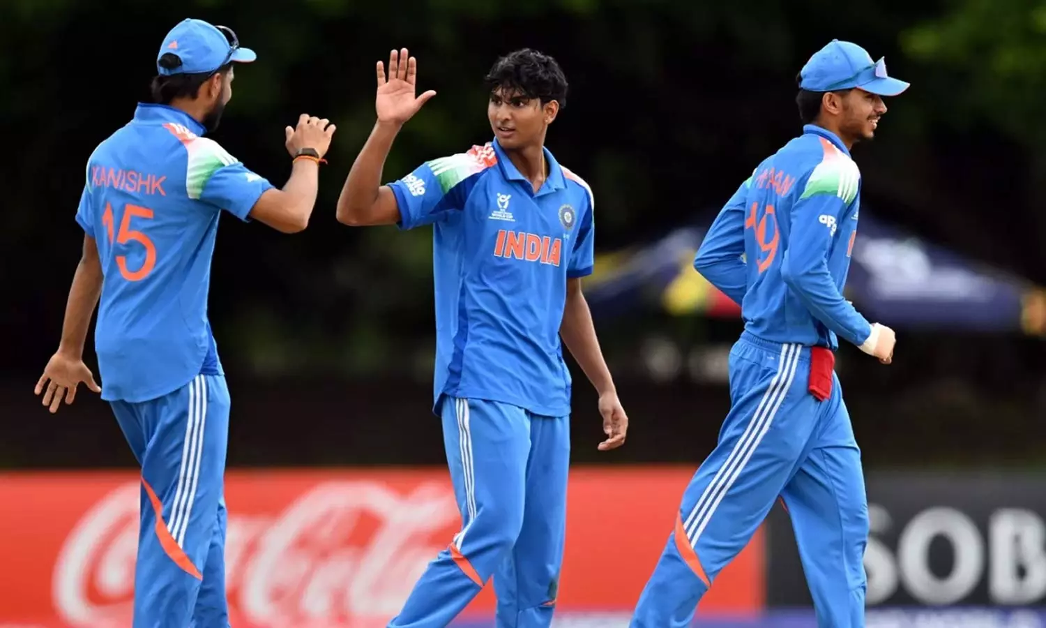 U19-உலகக்-கோப்பை:-நியூசிலாந்தை-வீழ்த்தி-சூப்பர்-சிக்ஸ்-சுற்றுக்கு-முன்னேறியது-இந்தியா