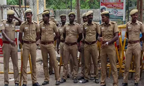 குடியரசு தின விழா கொண்டாட்டம் - சென்னையில் 7,500 போலீசார் பாதுகாப்பு