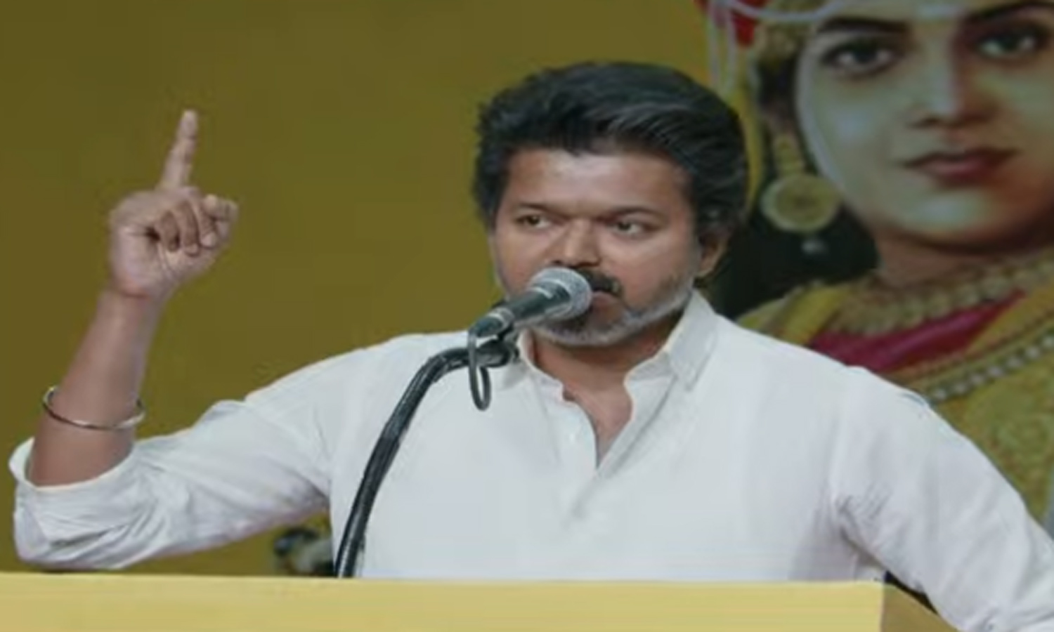 ஒரு போதும் ஊழல் செய்ய மாட்டேன்... செய்யவும் விட மாட்டேன் - விஜய் திட்டவட்டம்