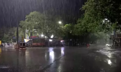 சென்னையின் பல்வேறு பகுதிகளில் பரவலாக மழை!