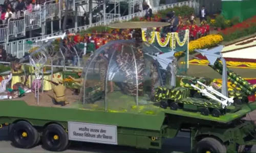 77வது குடியரசு தின விழாவில் அணிவகுத்த ஆபரேஷன் சிந்தூர் வாகனங்கள்