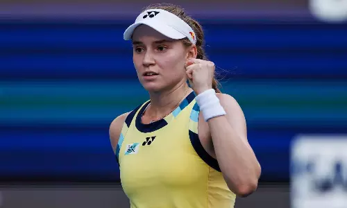 ஆஸ்திரேலிய ஓபன் டென்னிஸ்: காலிறுதிக்கு ரைபகினா முன்னேற்றம்