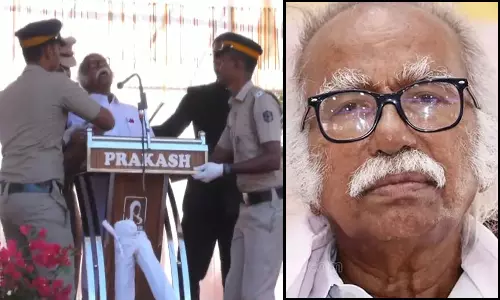 குடியரசு தின விழாவில் பரபரப்பு: மேடையிலேயே மயங்கி விழுந்த கேரள அமைச்சர்