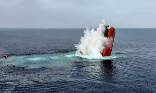 ஈரானை நோக்கி நகரும் அமெரிக்க போர்க்கப்பல்: ஹவுதி கிளர்ச்சிக்குழு விடுத்த எச்சரிக்கை