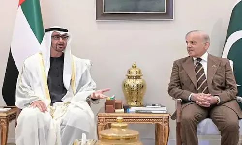 பாகிஸ்தான்: இஸ்லாமாபாத் விமான நிலைய ஒப்பந்தத்தில் இருந்து ஐக்கிய அரபு அமீரகம் திடீர் விலகல்